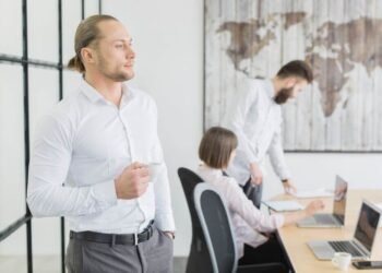 How Young Professionals Can Fast-Track Their Business Careers