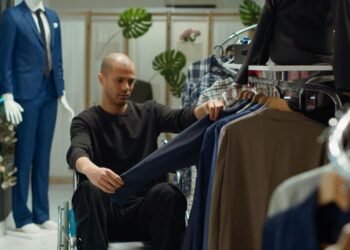 A Guide To Choosing Eco-Conscious Uniforms For Your Business