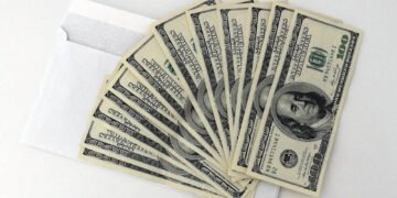 What to Do With Extra Cash After You Hit Your Monthly Bills